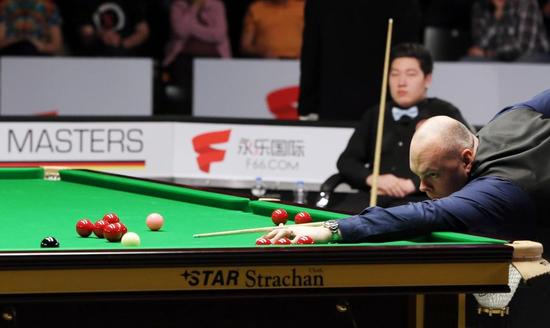 的激烈比拼 的激烈比拼