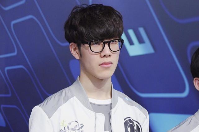 一年里指明 一年里指明