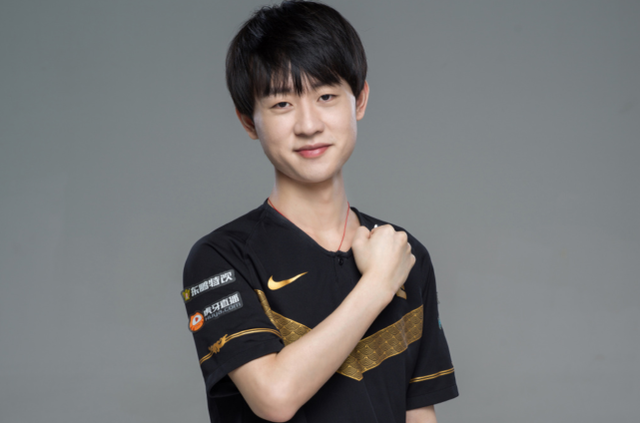 无论是中场 无论是中场