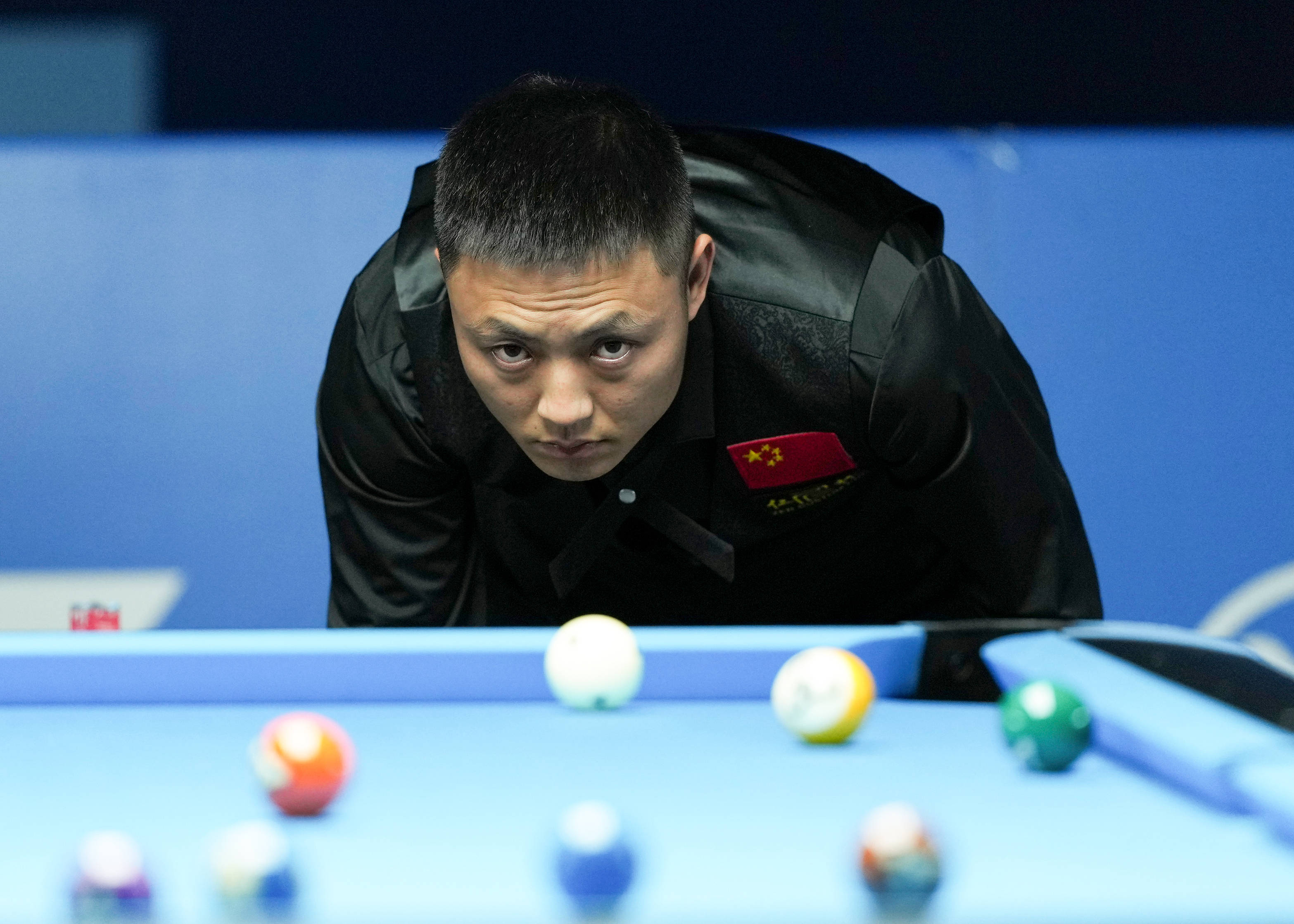 卫形成三角 卫形成三角